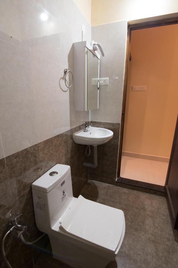 Saffron Vilva Hotel Puducherry Buitenkant foto