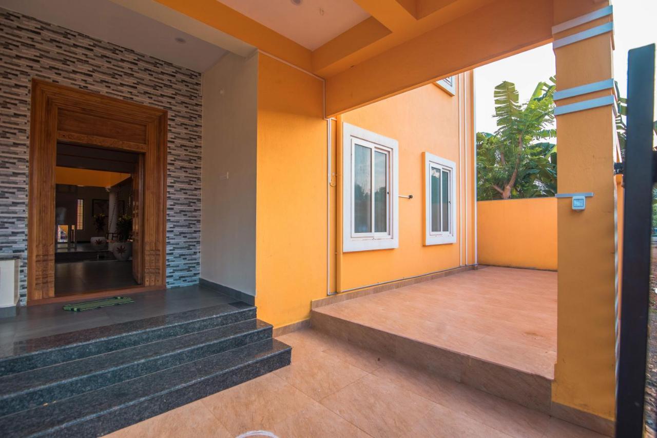 Saffron Vilva Hotel Puducherry Buitenkant foto
