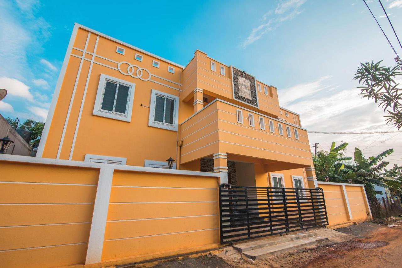 Saffron Vilva Hotel Puducherry Buitenkant foto