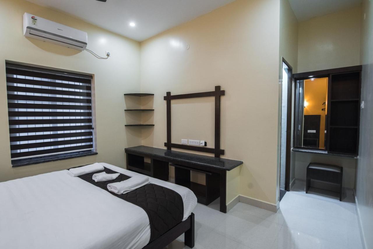 Saffron Vilva Hotel Puducherry Buitenkant foto