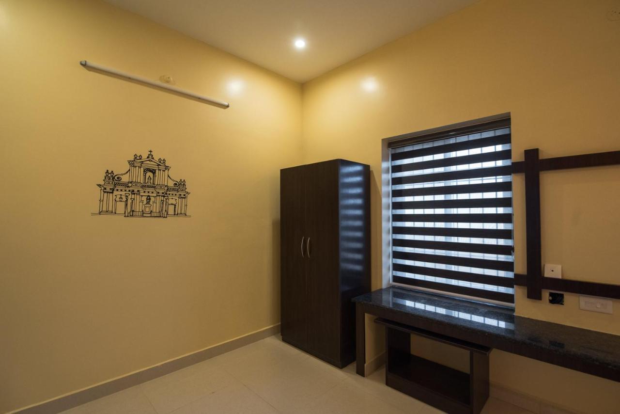 Saffron Vilva Hotel Puducherry Buitenkant foto