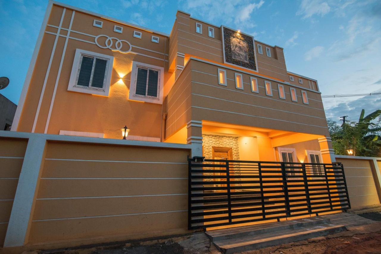 Saffron Vilva Hotel Puducherry Buitenkant foto