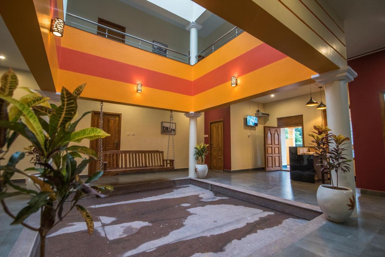 Saffron Vilva Hotel Puducherry Buitenkant foto