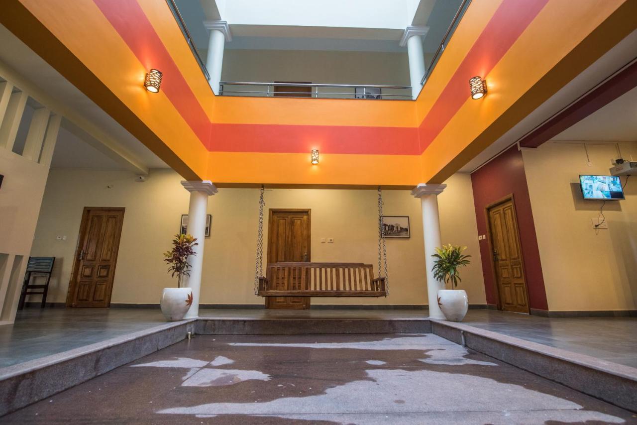Saffron Vilva Hotel Puducherry Buitenkant foto