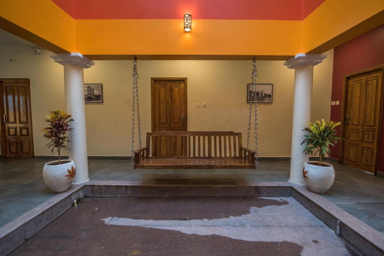 Saffron Vilva Hotel Puducherry Buitenkant foto