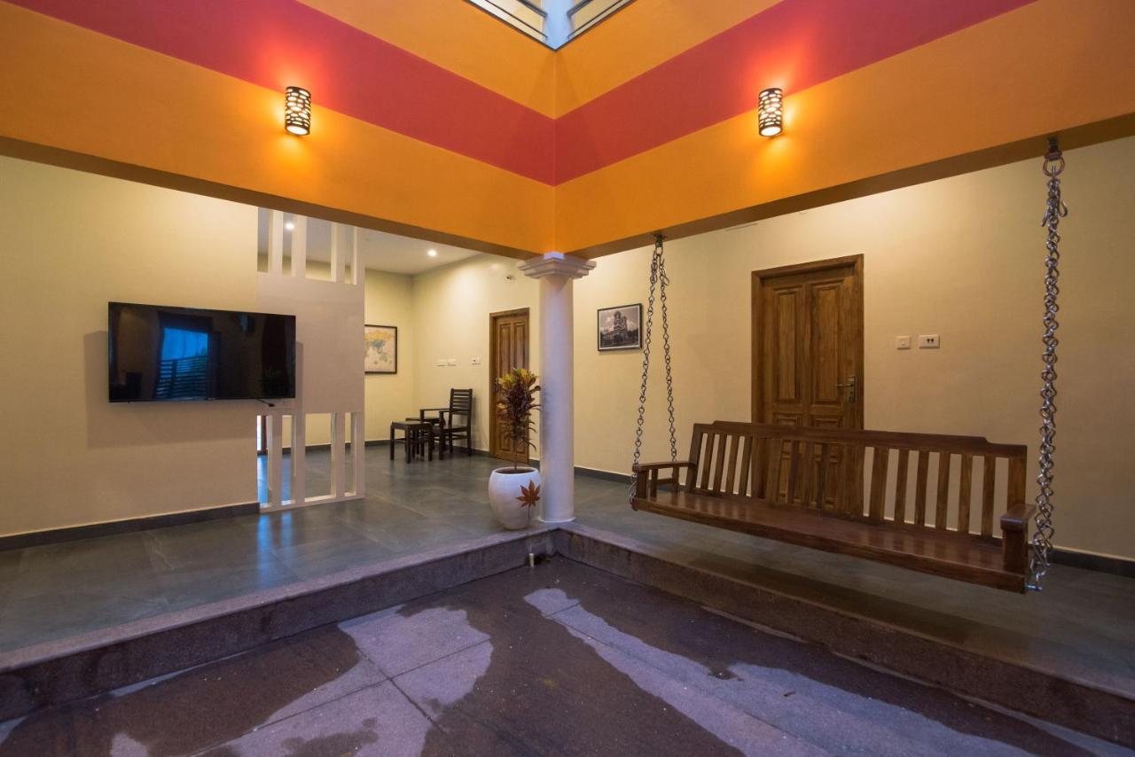 Saffron Vilva Hotel Puducherry Buitenkant foto